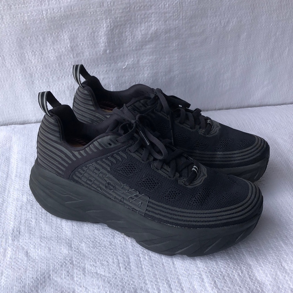 Hoka one one women’s running shoes Bondi 6 wide black gray size 9.5 no insoles